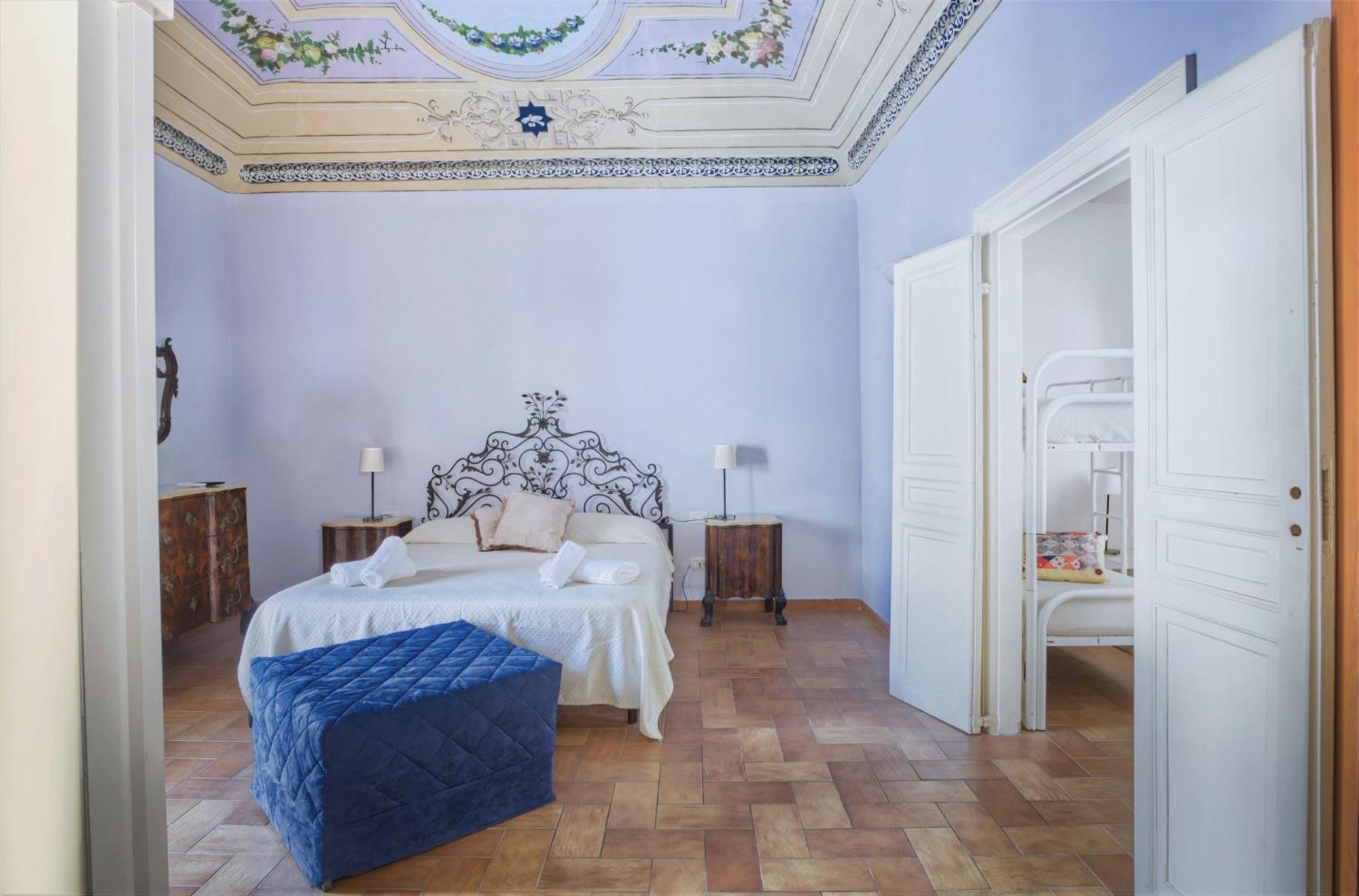 Porto Salvo Apartments - By Vacation Service Cefalu Room photo